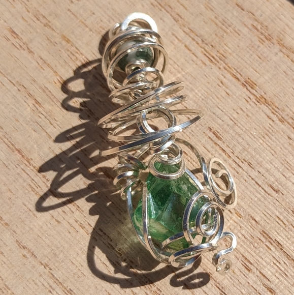 .925 Sterling Silver Pendant Mint Luster Crystal Quartz Stone Artisan Spiral - Picture 7 of 16